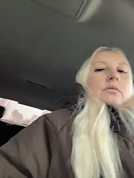 Snapshot of MerlinDave chatting on March 2026 01:10:01 AM MerlinDave online show from March 2026 01:10:01 AM