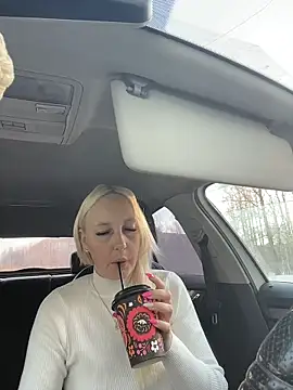 Snapshot of MerlinDave chatting on March 2026 01:55:02 AM MerlinDave online show from March 2026 01:55:02 AM