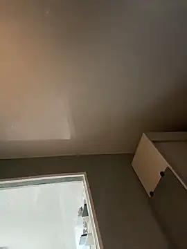 Snapshot of MerlinDave chatting on March 2026 01:07:02 AM MerlinDave online show from March 2026 01:07:02 AM