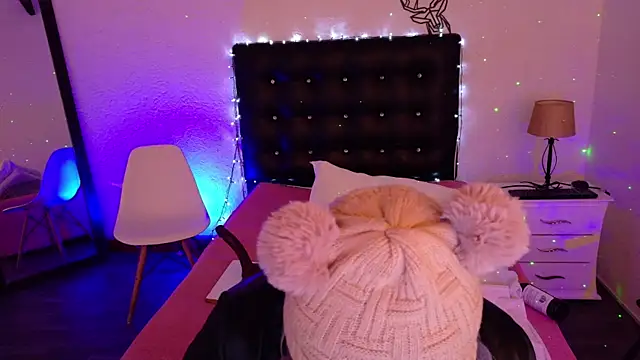 Snapshot of Cuckold_lover69 chatting on March 2025 08:18:02 AM Cuckold lover69 online show from March 2025 08:18:02 AM