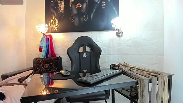 miss lucero1 online show from November 2025 01:49:02 AM