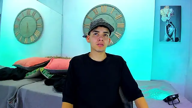 Mike 0233  online show from January 2025 04:08:01 AM