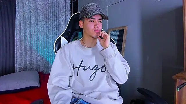 Mike 0233  online show from March 2025 04:24:02 AM