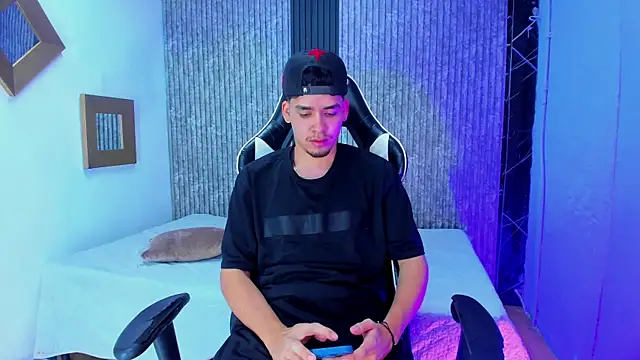 Mike 0233  online show from January 2026 05:45:02 AM