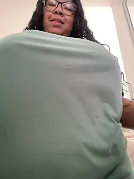 XMara online show from February 2026 04:35:01 PM