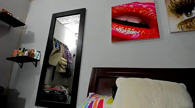 aleziiacam online show from December 2024 04:33:02 AM