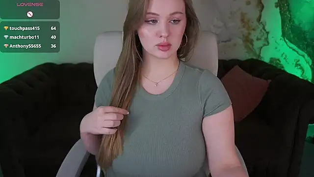 LylaYeess online show from January 2025 10:42:01 AM