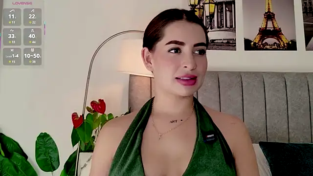 Snapshot of caralella chatting on April 2026 08:25:02 PM caralella online show from April 2026 08:25:02 PM