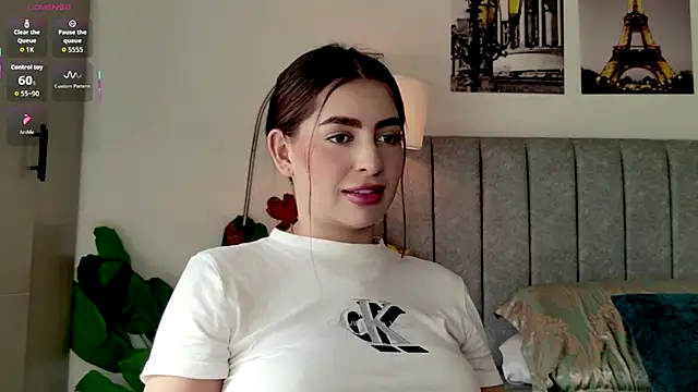 Snapshot of caralella chatting on May 2026 08:37:01 PM caralella online show from May 2026 08:37:01 PM