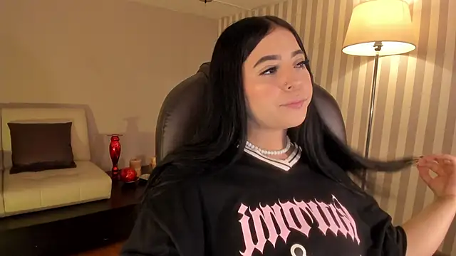 Maaiitee online show from November 2025 06:29:02 PM