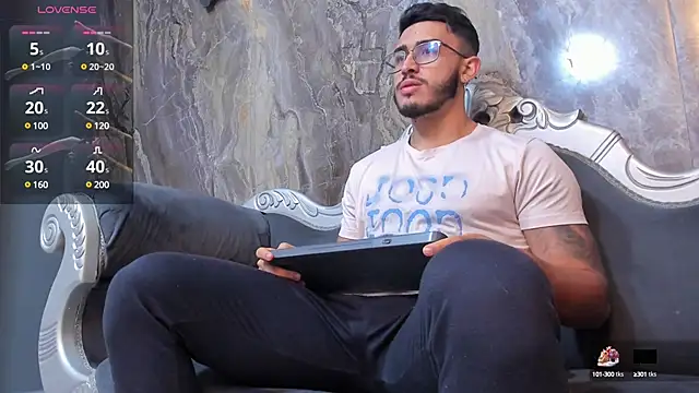 Liam Kleiin online show from March 2025 11:39:02 AM