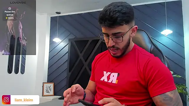Liam Kleiin online show from November 2025 11:21:01 AM