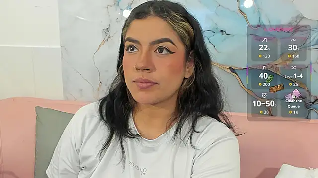 taylor cupper online show from November 2025 01:19:01 AM