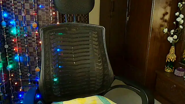 Snapshot of Hotty__Baby chatting on October 2025 06:05:01 PM Hotty Baby online show from October 2025 06:05:01 PM