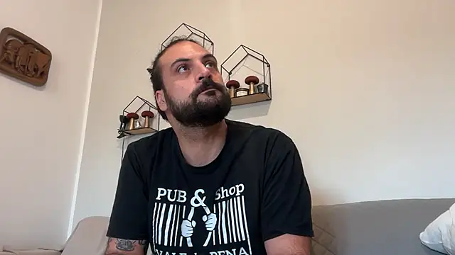 beardo85 online show from November 2025 11:20:02 AM
