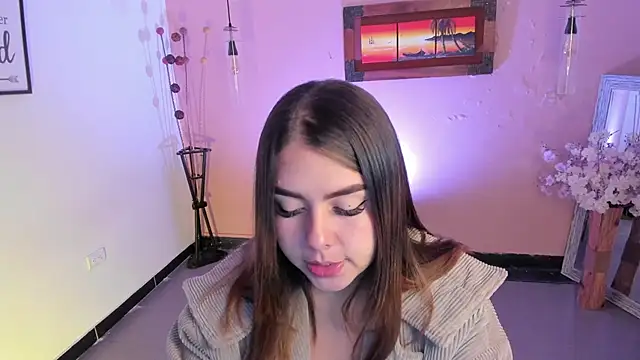 ArianaBaker online show from November 2025 01:33:02 PM