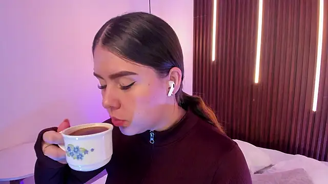 ArianaBaker online show from March 2026 01:28:01 PM