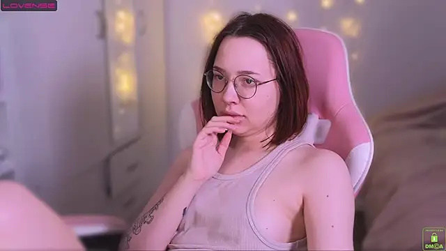 Snapshot of Airyhill chatting on January 2026 11:03:02 AM Airyhill online show from January 2026 11:03:02 AM