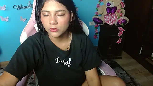 Candela-Smith online show from April 2026 05:18:01 PM