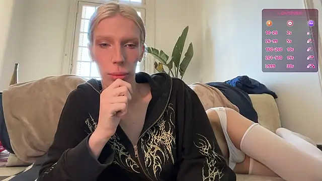 AliceSnowCatt online show from June 2026 01:20:02 PM