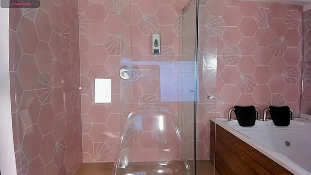 Snapshot of Chloe_evans__ chatting on November 2025 11:42:02 AM Chloe evans online show from November 2025 11:42:02 AM