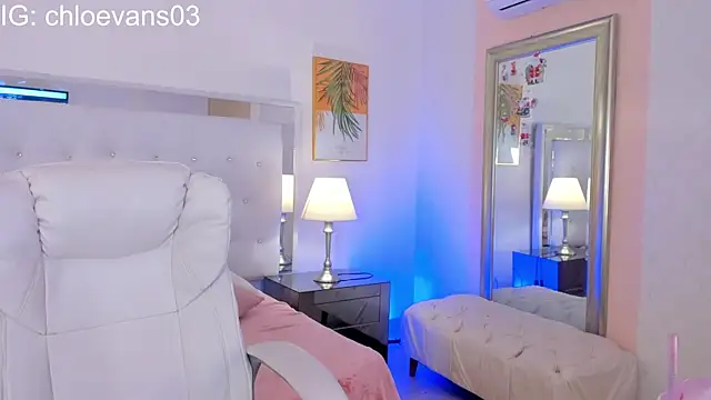 Snapshot of Chloe_evans__ chatting on January 2026 11:36:02 AM Chloe evans online show from January 2026 11:36:02 AM