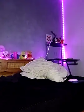 Snapshot of Khara_Mel chatting on February 2025 08:06:02 AM Khara Mel online show from February 2025 08:06:02 AM