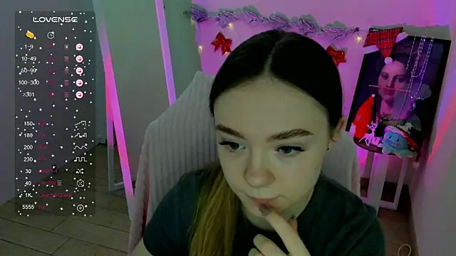 Florence meow online show from December 2024 10:45:02 AM