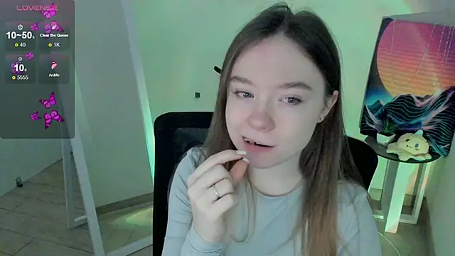 Florence meow online show from March 2025 07:32:02 AM