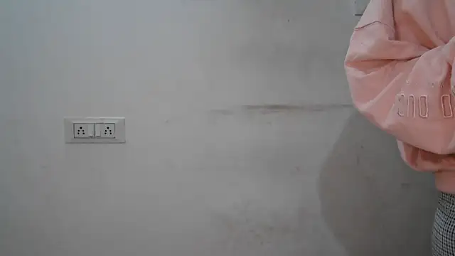 Snapshot of Suzie_darling chatting on January 2025 01:49:01 AM Suzie darling online show from January 2025 01:49:01 AM