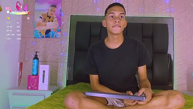 dilan alfonzo online show from December 2025 08:39:01 PM