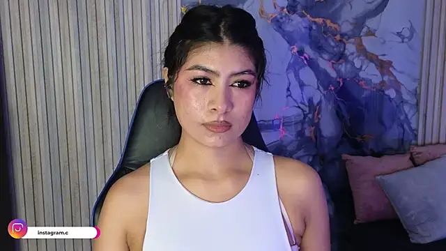 LissaWiild online show from April 2026 08:20:02 PM