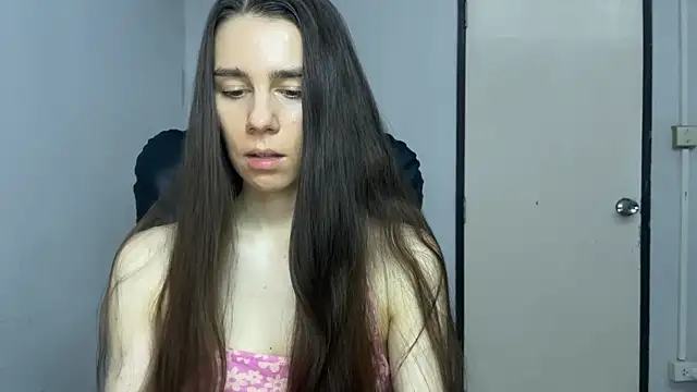 Snapshot of SassyJessi chatting on April 2026 04:15:01 AM SassyJessi online show from April 2026 04:15:01 AM