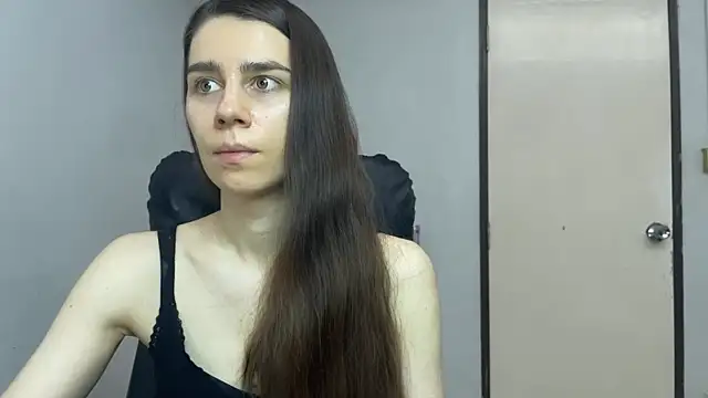 Snapshot of SassyJessi chatting on April 2026 04:14:02 AM SassyJessi online show from April 2026 04:14:02 AM