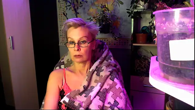 HelgaHimmell online show from May 2026 08:58:02 PM