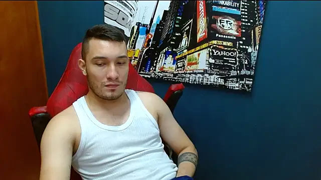 Snapshot of Airon_Blade chatting on December 2024 02:14:01 AM Airon Blade online show from December 2024 02:14:01 AM