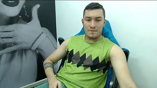 Snapshot of Airon_Blade chatting on December 2024 09:22:01 PM Airon Blade online show from December 2024 09:22:01 PM