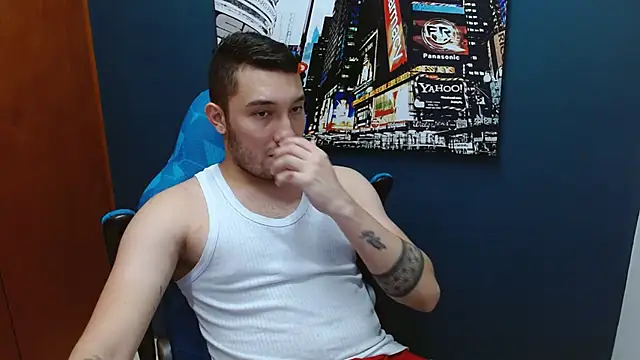 Snapshot of Airon_Blade chatting on January 2025 09:50:01 PM Airon Blade online show from January 2025 09:50:01 PM