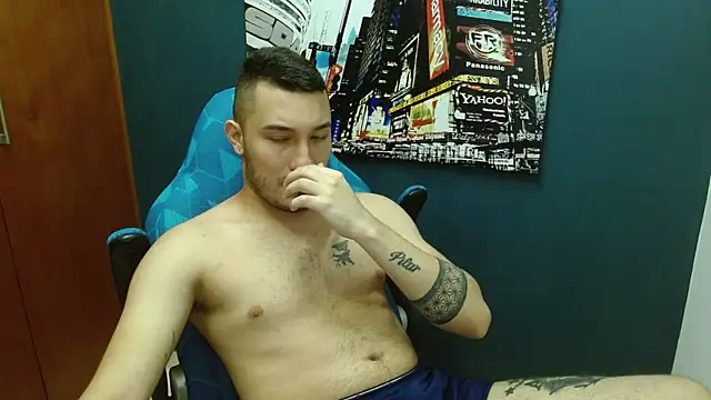 Snapshot of Airon_Blade chatting on February 2025 01:23:01 AM Airon Blade online show from February 2025 01:23:01 AM