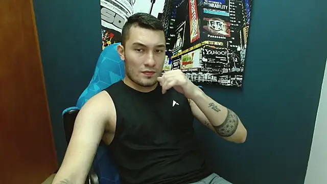 Snapshot of Airon_Blade chatting on February 2025 09:15:01 PM Airon Blade online show from February 2025 09:15:01 PM