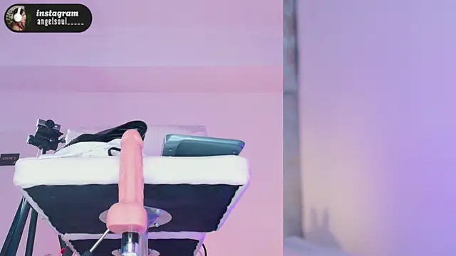 Snapshot of Angelst__ chatting on November 2025 06:02:01 AM Angelst online show from November 2025 06:02:01 AM