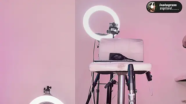 Snapshot of Angelst__ chatting on January 2026 08:07:01 AM Angelst online show from January 2026 08:07:01 AM