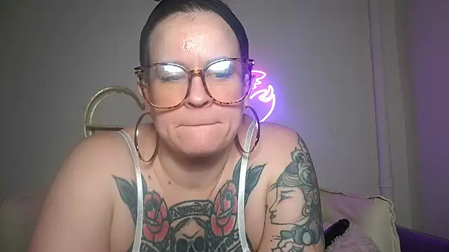 quinnmariexo online show from January 2026 10:37:02 PM