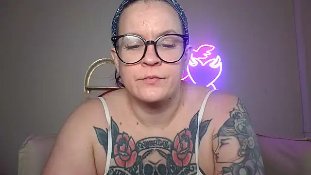 quinnmariexo online show from February 2026 03:54:02 PM