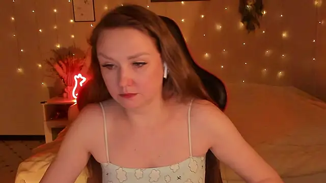 desperatehousewife   online show from March 2026 07:05:01 PM