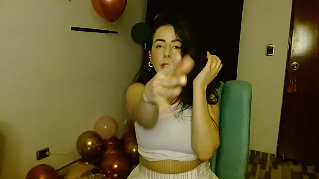 ella peck online show from September 2025 03:43:01 AM