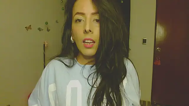 ella peck online show from December 2025 05:01:01 AM