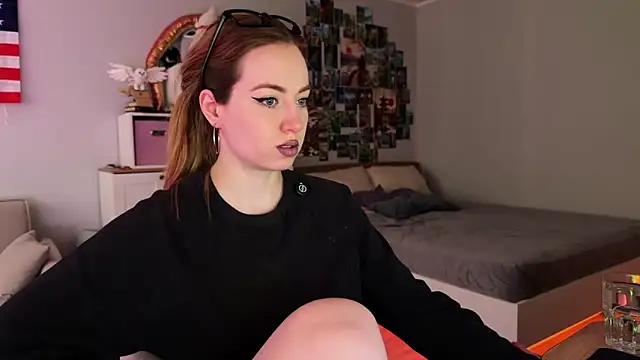 Snapshot of LinaWitch chatting on March 2026 01:47:01 PM LinaWitch online show from March 2026 01:47:01 PM
