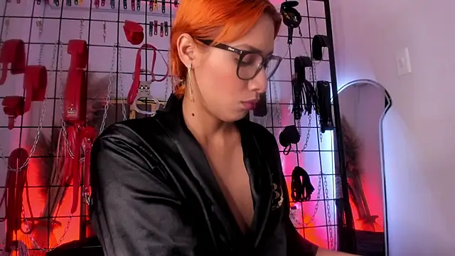 charrlotte quinn online show from February 2025 08:10:01 PM