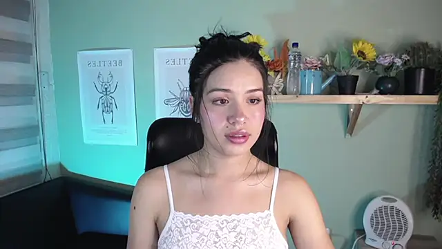 MiaaRose online show from November 2025 04:38:02 PM